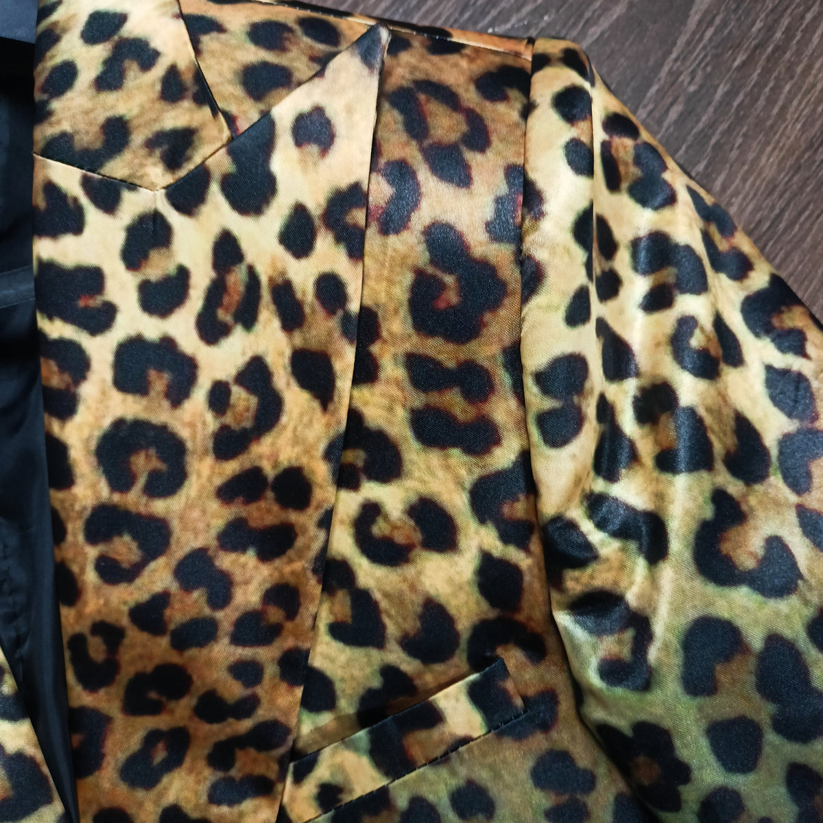 Detail shot of leopard print blazer lapel - ARTSAY