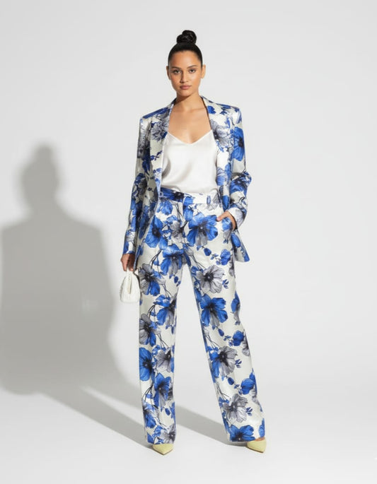Woman wearing blue floral print pant suit, styled look - ARTSAY