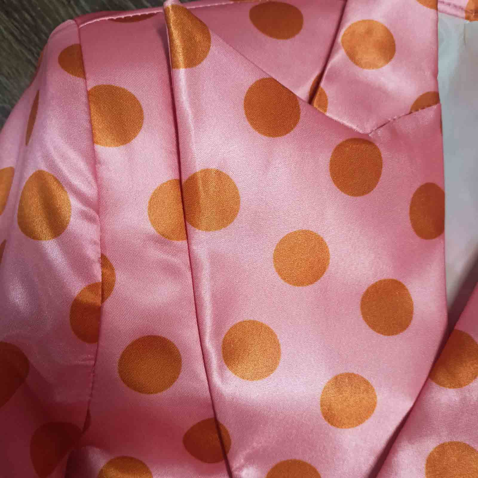 Pink and orange polka dot suit, back view - ARTSAY